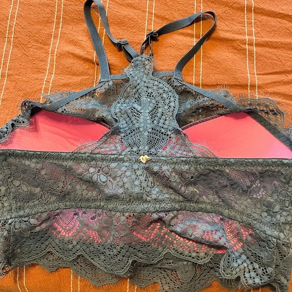 PINK/Victoria Secret grey crop top/structured bralette - Picture 3 of 4